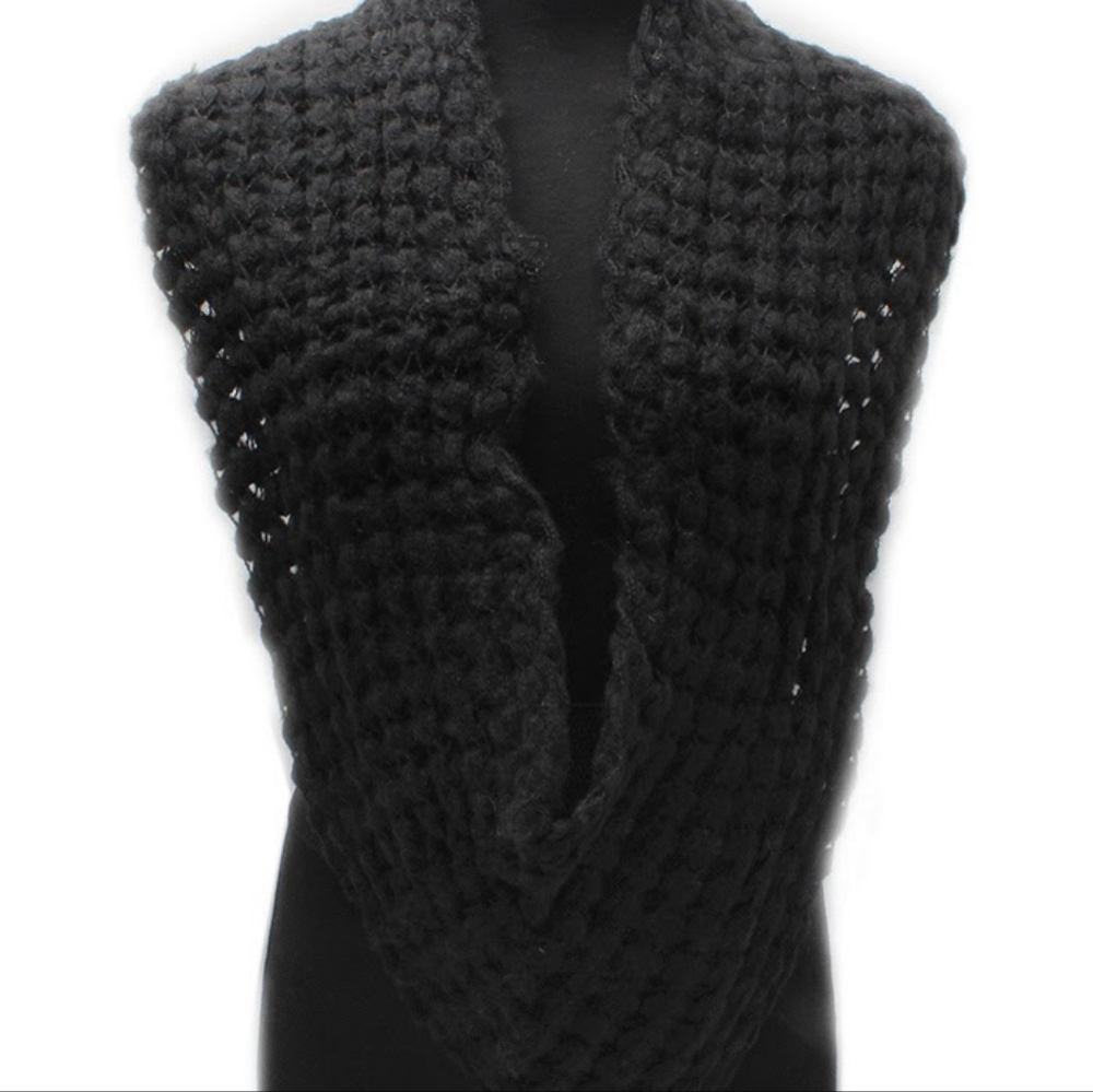 NWT Rikka Infinity Scarf